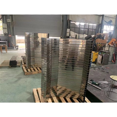 如何對雙色塑膠模具進(jìn)行日常保養(yǎng)